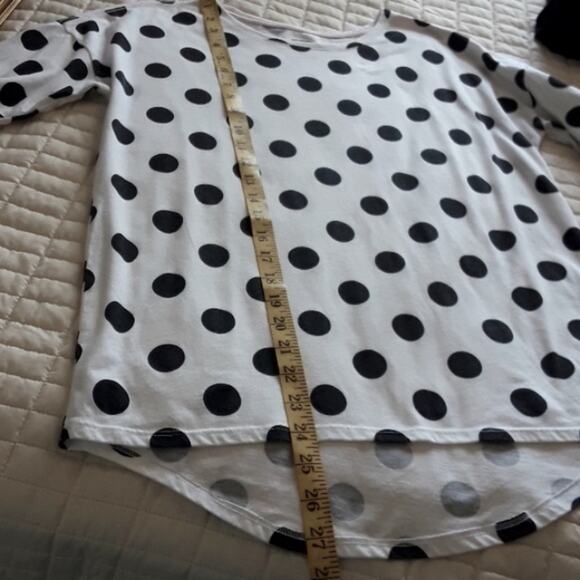 Old Navy Sz XXL 16 Y2K Softest Tee White Black Polka Dot Stretchy High Low Top - Picture 7 of 8